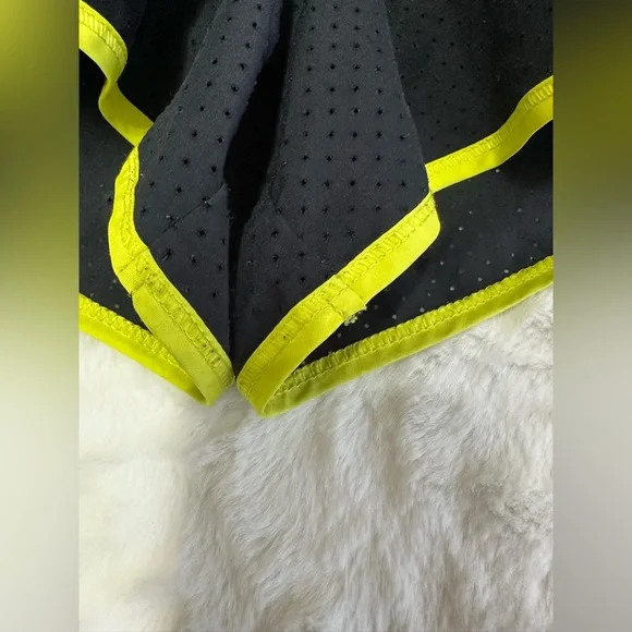 Under Armour Women's Black Shorts with Yellow Trim - Picture 3 of 8